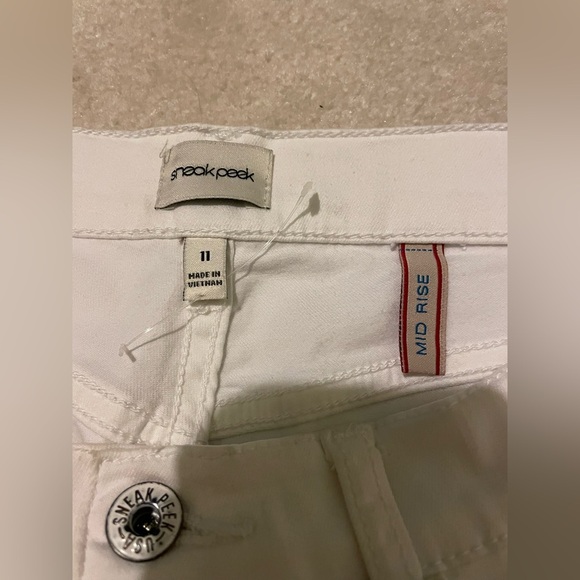 Sneak Peek white distressed jeans size 11 NWT - Picture 7 of 9